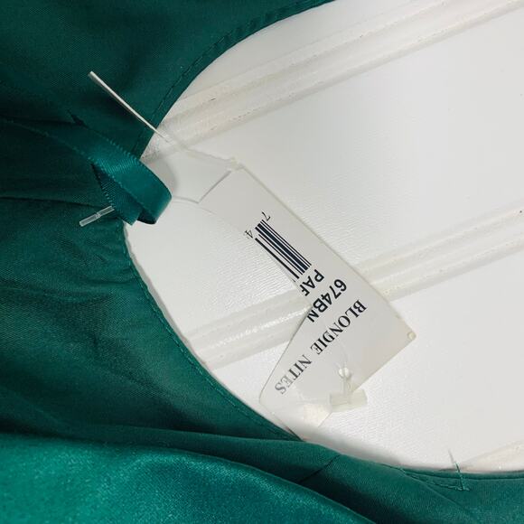 Blondie Nites Green Evening Dress Short Swirl Sz 0 - Picture 10 of 13